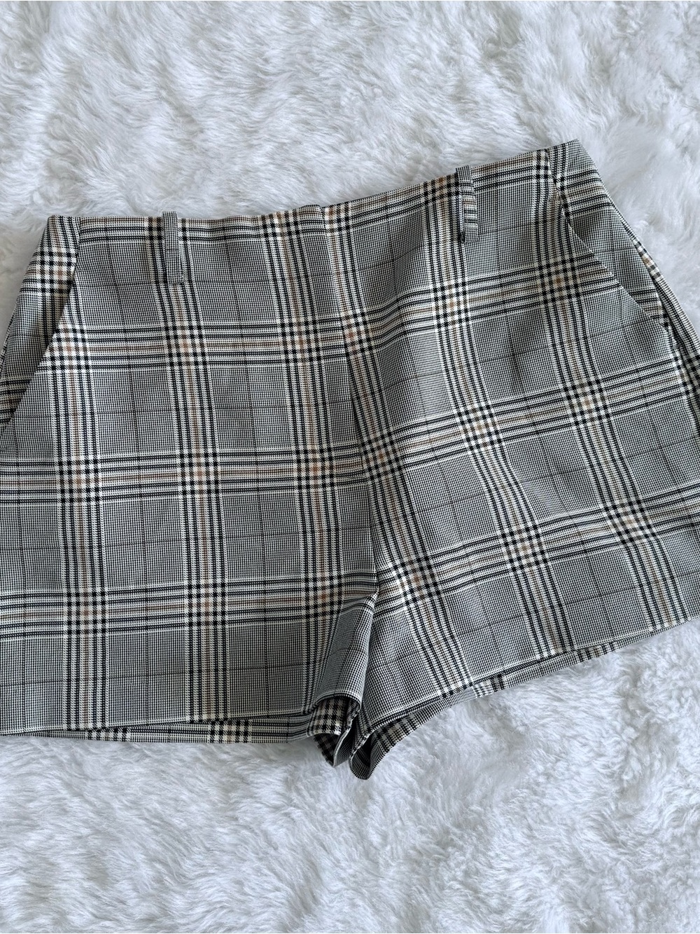 Primark gray plaid checkered shorts - Picture 2 of 4